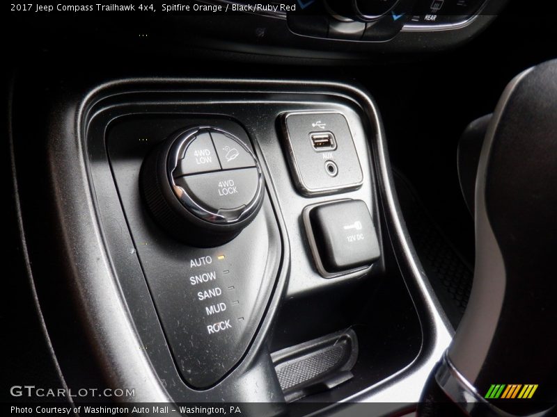 Spitfire Orange / Black/Ruby Red 2017 Jeep Compass Trailhawk 4x4