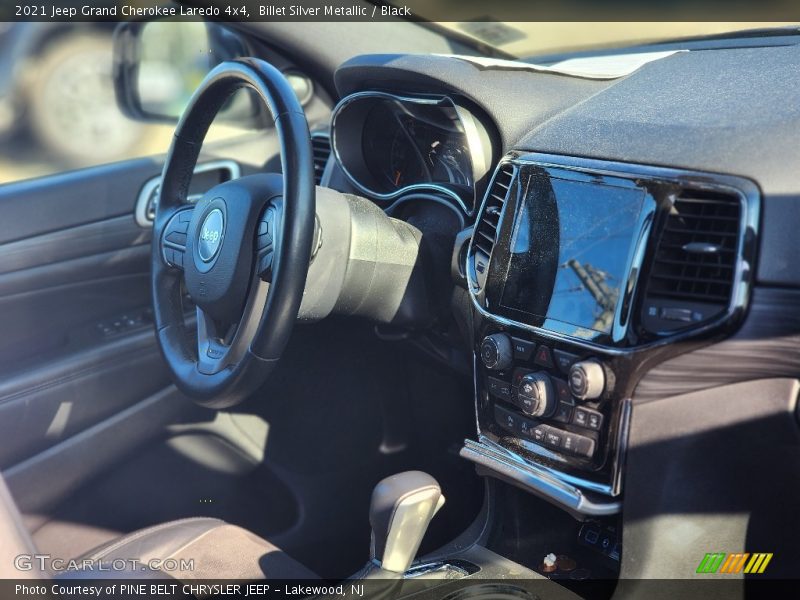 Billet Silver Metallic / Black 2021 Jeep Grand Cherokee Laredo 4x4