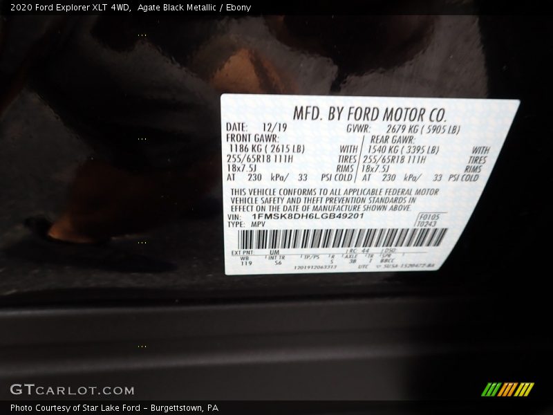 2020 Explorer XLT 4WD Agate Black Metallic Color Code UM