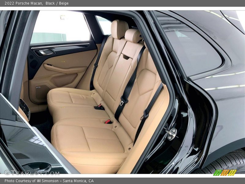 Black / Beige 2022 Porsche Macan