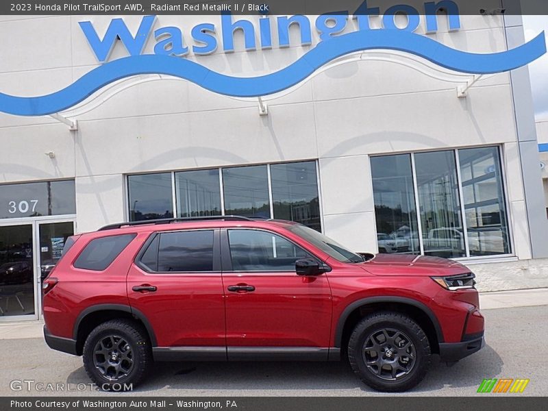 Radiant Red Metallic II / Black 2023 Honda Pilot TrailSport AWD