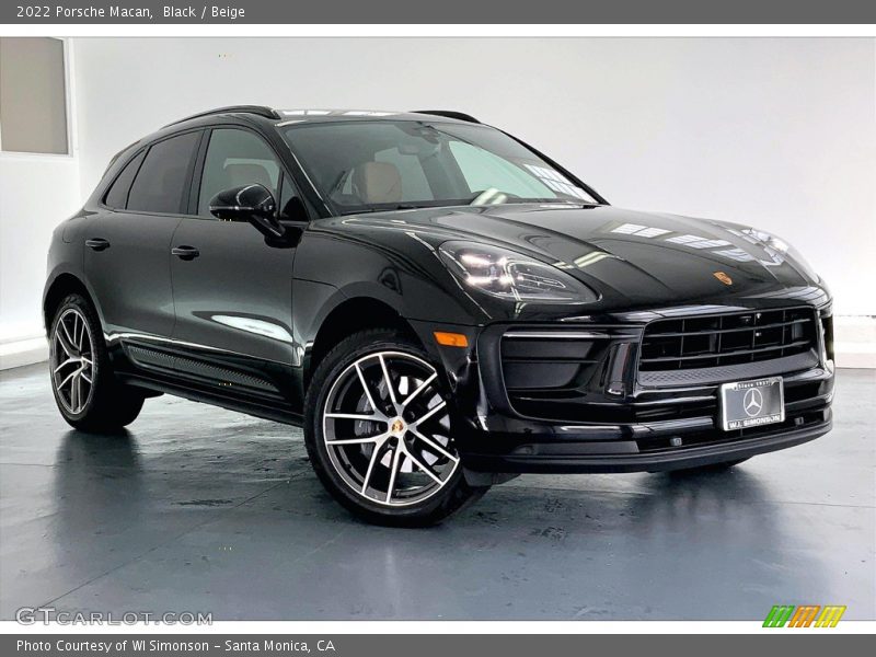 Black / Beige 2022 Porsche Macan