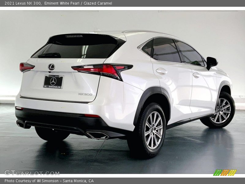 Eminent White Pearl / Glazed Caramel 2021 Lexus NX 300