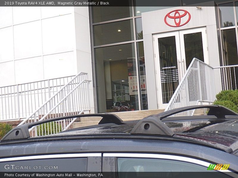 Magnetic Gray Metallic / Black 2019 Toyota RAV4 XLE AWD