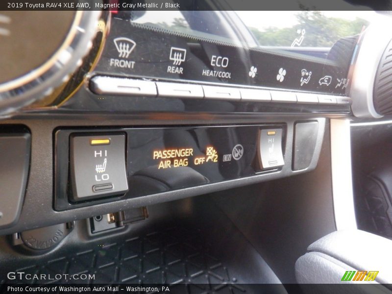 Magnetic Gray Metallic / Black 2019 Toyota RAV4 XLE AWD