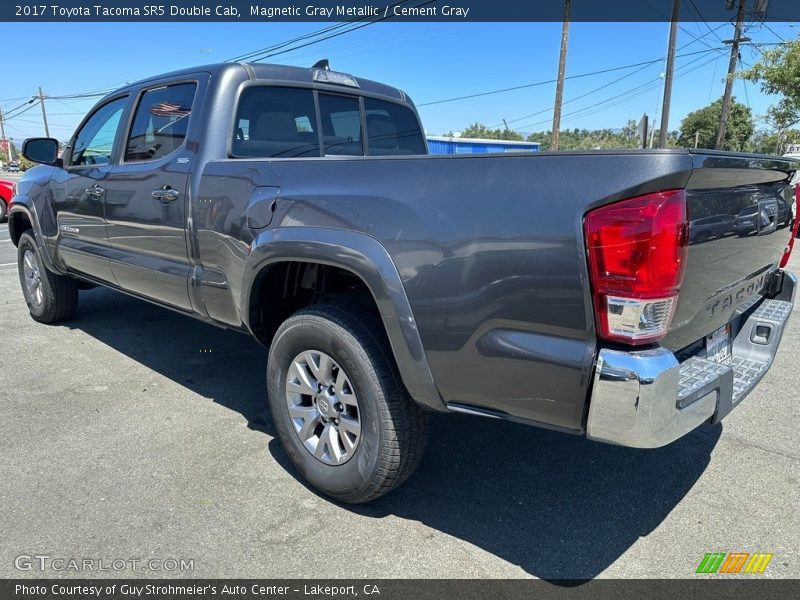 Magnetic Gray Metallic / Cement Gray 2017 Toyota Tacoma SR5 Double Cab