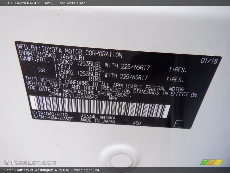Super White / Ash 2018 Toyota RAV4 XLE AWD