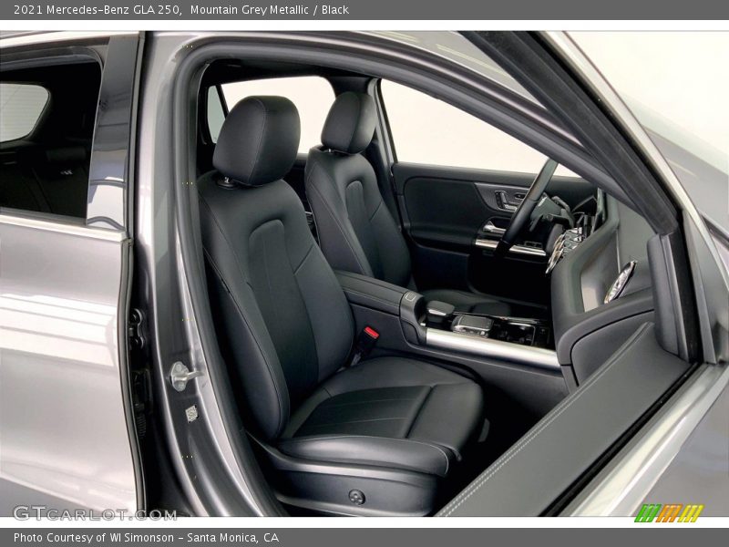 Mountain Grey Metallic / Black 2021 Mercedes-Benz GLA 250