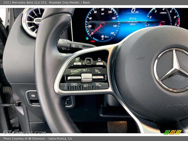 Mountain Grey Metallic / Black 2021 Mercedes-Benz GLA 250