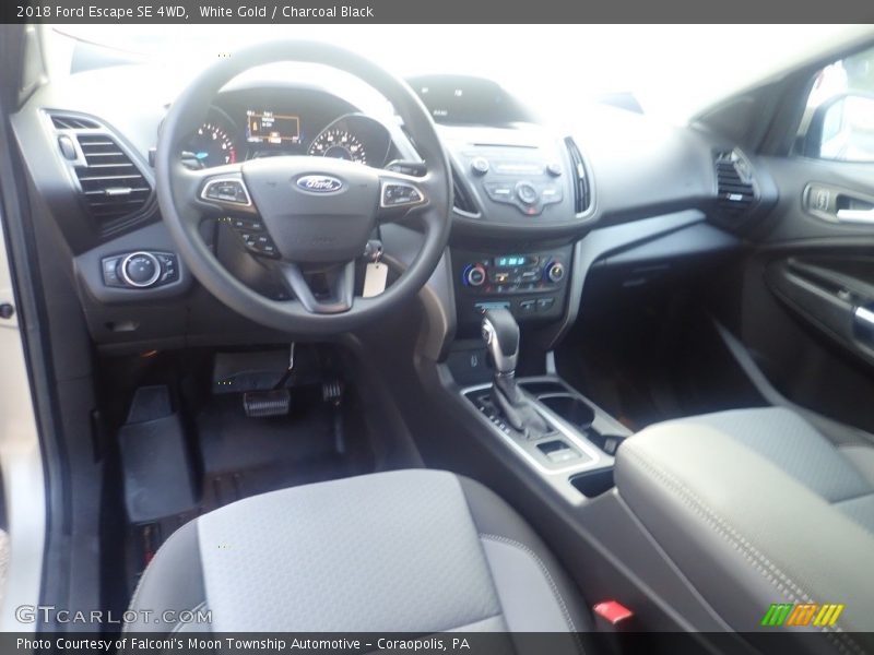 White Gold / Charcoal Black 2018 Ford Escape SE 4WD