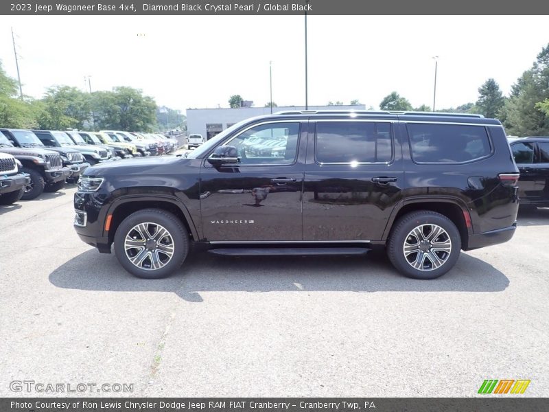 Diamond Black Crystal Pearl / Global Black 2023 Jeep Wagoneer Base 4x4