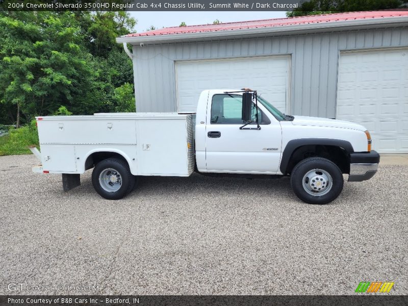 Summit White / Dark Charcoal 2004 Chevrolet Silverado 3500HD Regular Cab 4x4 Chassis Utility