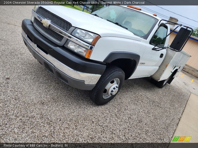 Summit White / Dark Charcoal 2004 Chevrolet Silverado 3500HD Regular Cab 4x4 Chassis Utility