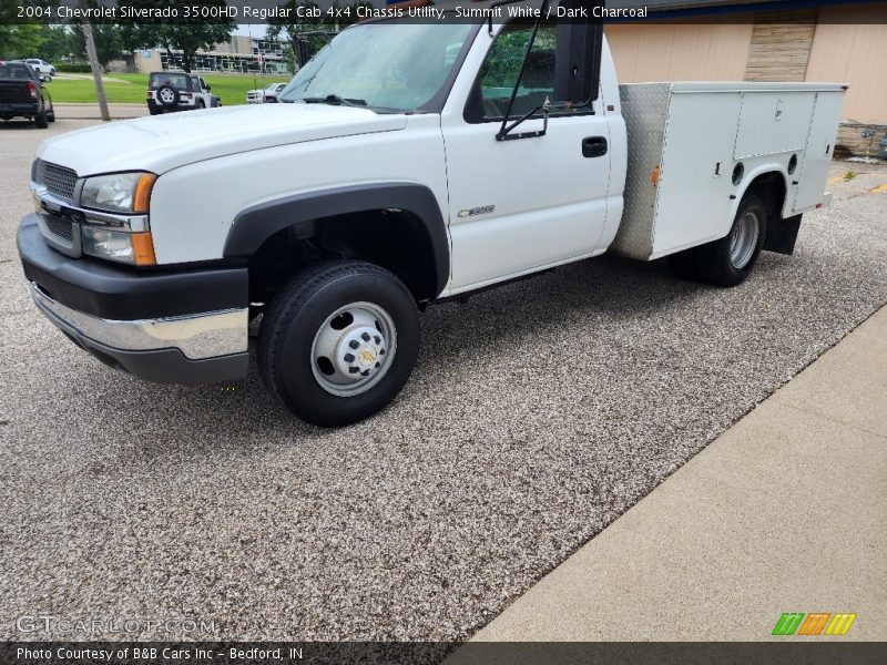 Summit White / Dark Charcoal 2004 Chevrolet Silverado 3500HD Regular Cab 4x4 Chassis Utility