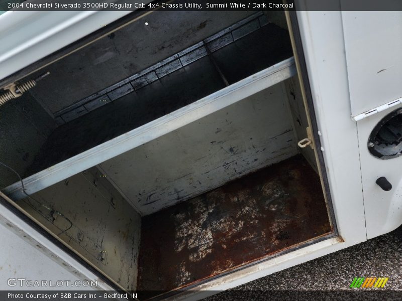 Summit White / Dark Charcoal 2004 Chevrolet Silverado 3500HD Regular Cab 4x4 Chassis Utility