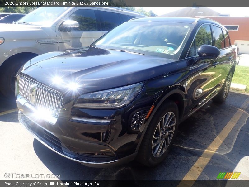 Infinite Black / Sandstone 2020 Lincoln Corsair Standard