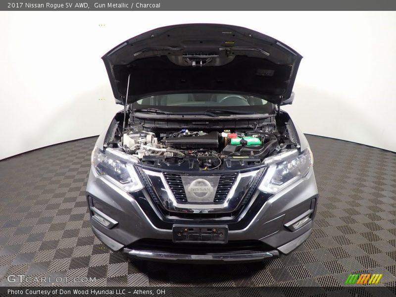 Gun Metallic / Charcoal 2017 Nissan Rogue SV AWD