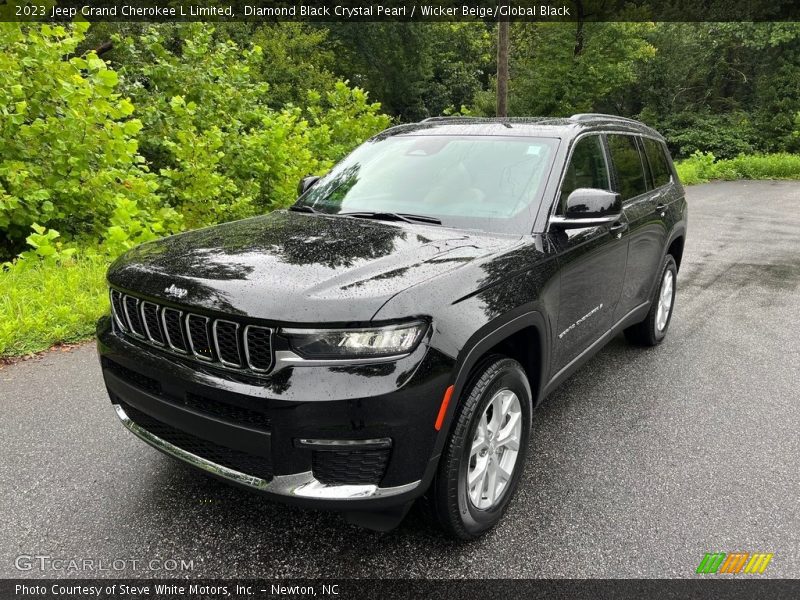 Diamond Black Crystal Pearl / Wicker Beige/Global Black 2023 Jeep Grand Cherokee L Limited