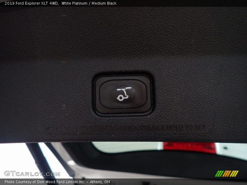 White Platinum / Medium Black 2019 Ford Explorer XLT 4WD