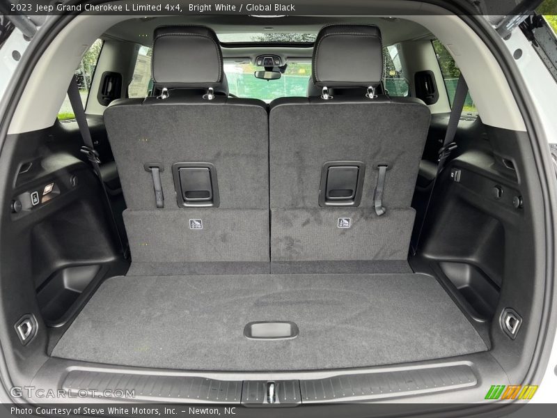 Bright White / Global Black 2023 Jeep Grand Cherokee L Limited 4x4