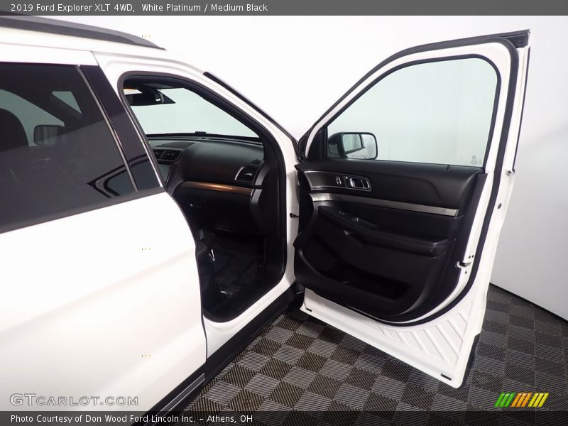 White Platinum / Medium Black 2019 Ford Explorer XLT 4WD