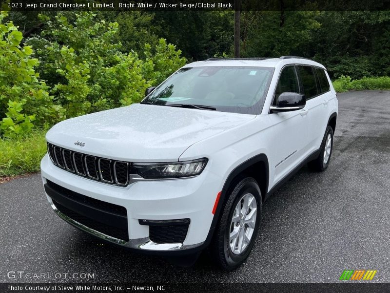 Bright White / Wicker Beige/Global Black 2023 Jeep Grand Cherokee L Limited