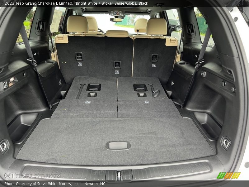  2023 Grand Cherokee L Limited Trunk