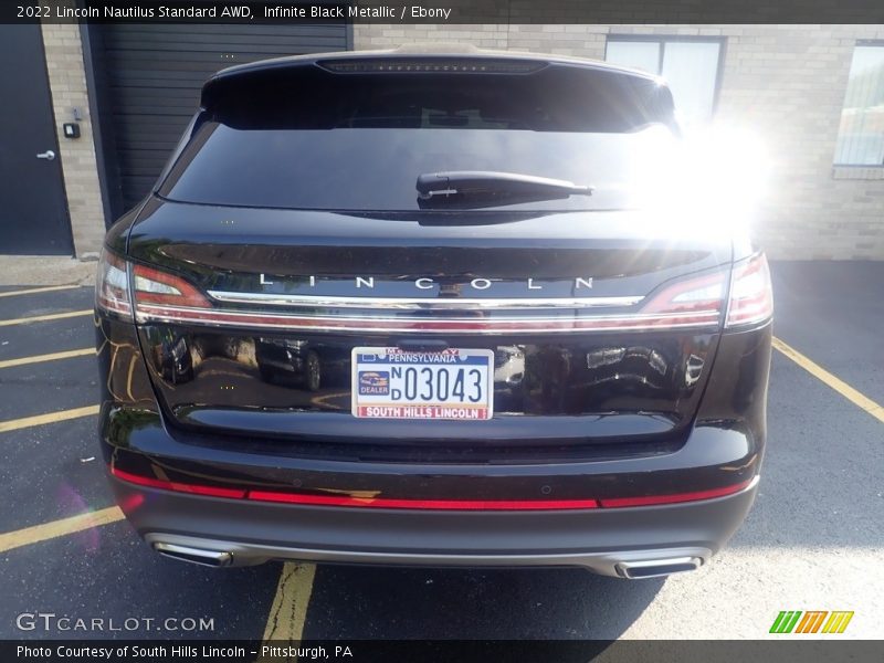 Infinite Black Metallic / Ebony 2022 Lincoln Nautilus Standard AWD