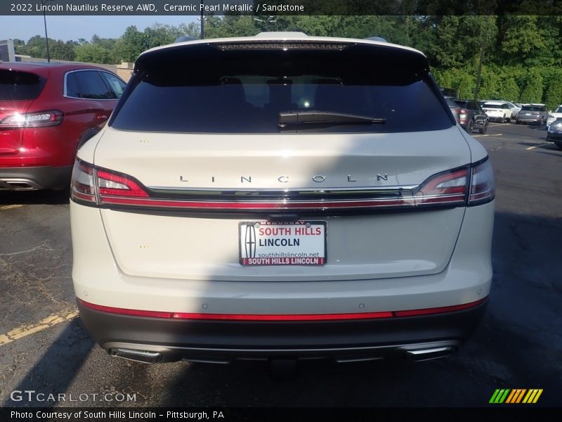 Ceramic Pearl Metallic / Sandstone 2022 Lincoln Nautilus Reserve AWD