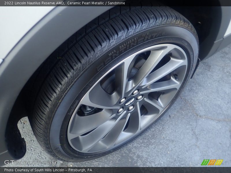 Ceramic Pearl Metallic / Sandstone 2022 Lincoln Nautilus Reserve AWD