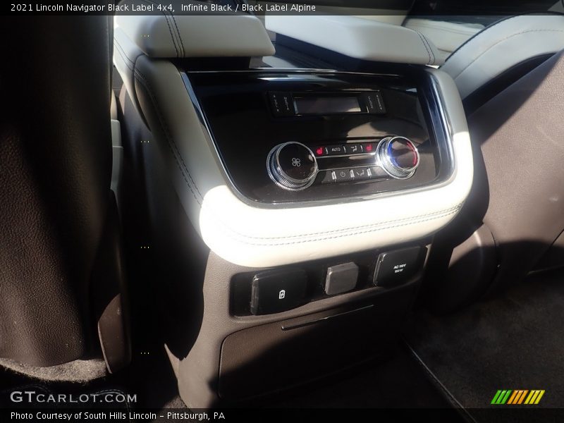 Infinite Black / Black Label Alpine 2021 Lincoln Navigator Black Label 4x4