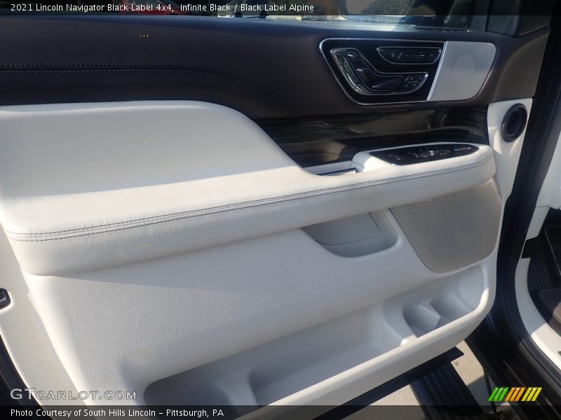 Infinite Black / Black Label Alpine 2021 Lincoln Navigator Black Label 4x4