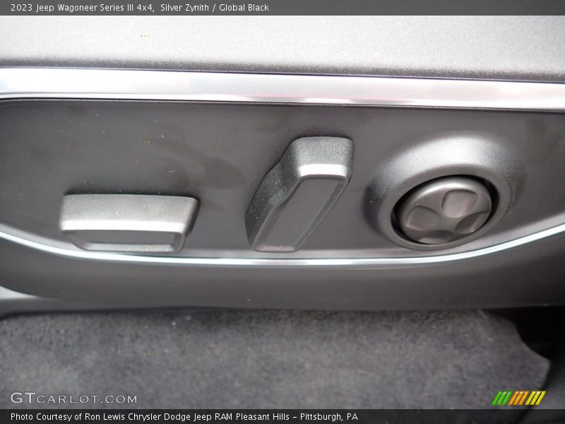 Silver Zynith / Global Black 2023 Jeep Wagoneer Series III 4x4