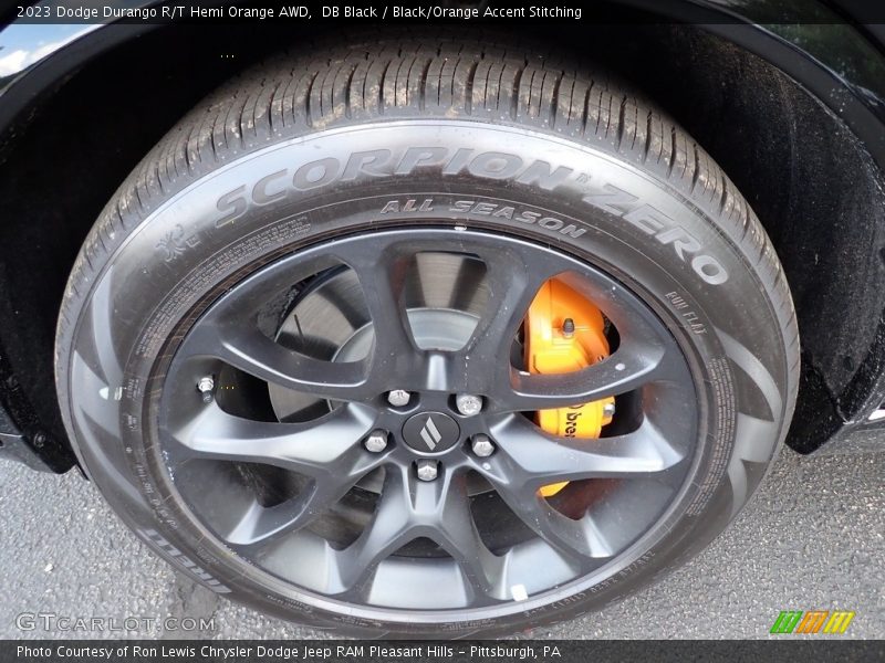  2023 Durango R/T Hemi Orange AWD Wheel
