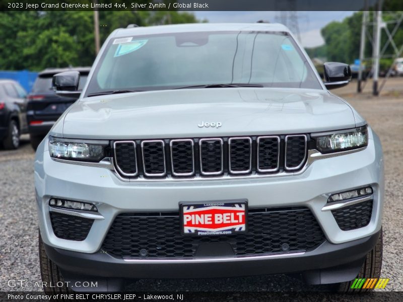Silver Zynith / Global Black 2023 Jeep Grand Cherokee Limited 4x4