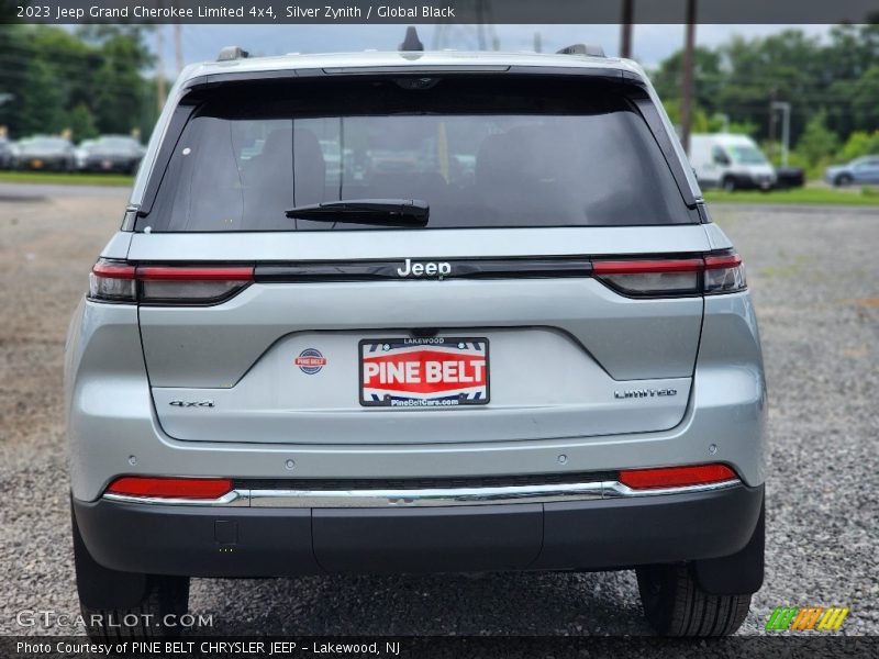 Silver Zynith / Global Black 2023 Jeep Grand Cherokee Limited 4x4