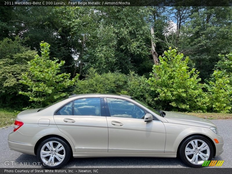 Pearl Beige Metallic / Almond/Mocha 2011 Mercedes-Benz C 300 Luxury