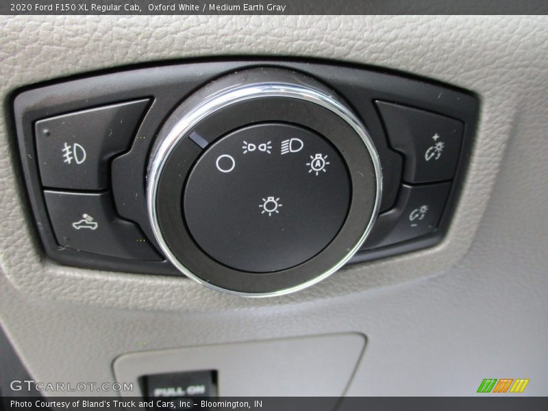 Oxford White / Medium Earth Gray 2020 Ford F150 XL Regular Cab