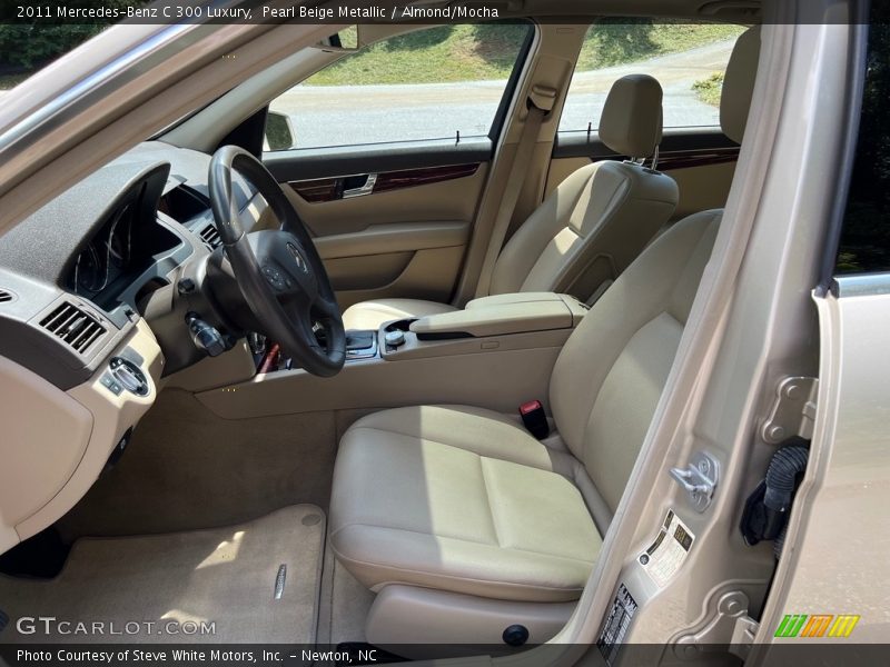 Pearl Beige Metallic / Almond/Mocha 2011 Mercedes-Benz C 300 Luxury