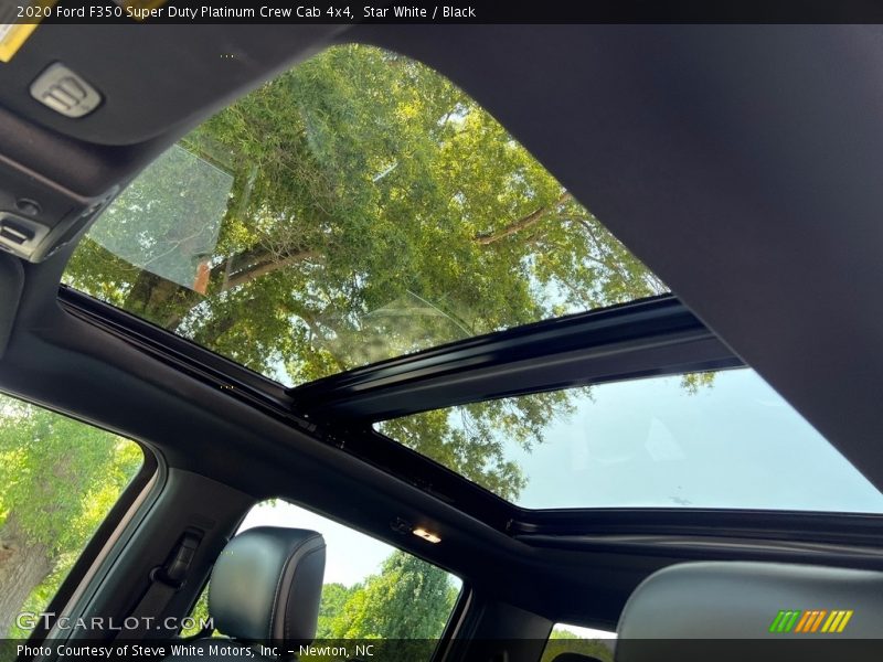 Sunroof of 2020 F350 Super Duty Platinum Crew Cab 4x4