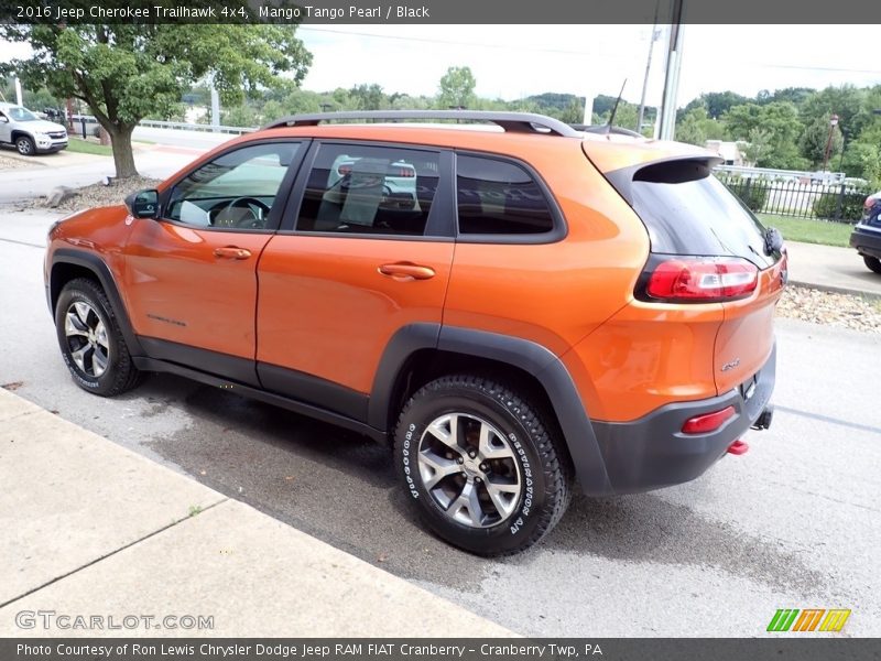Mango Tango Pearl / Black 2016 Jeep Cherokee Trailhawk 4x4
