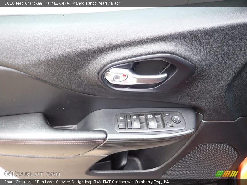 Mango Tango Pearl / Black 2016 Jeep Cherokee Trailhawk 4x4