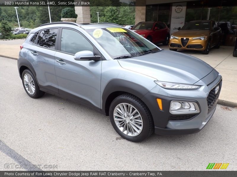 Front 3/4 View of 2020 Kona SEL AWD