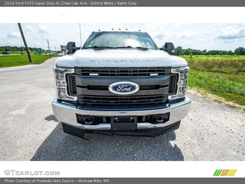 Oxford White / Earth Gray 2019 Ford F350 Super Duty XL Crew Cab 4x4