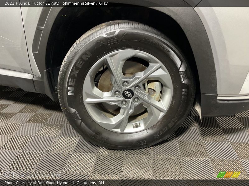 Shimmering Silver / Gray 2022 Hyundai Tucson SE AWD