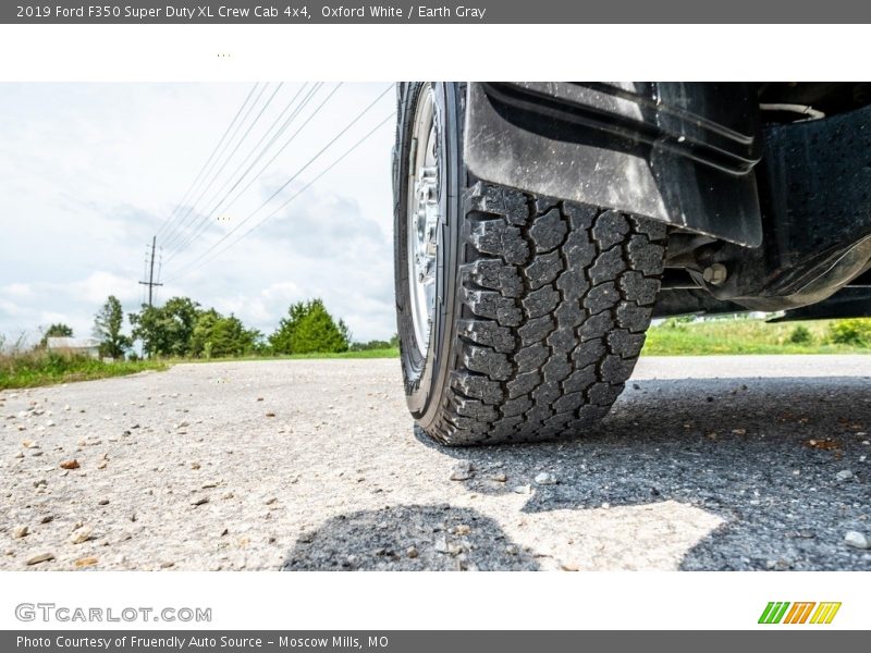 Oxford White / Earth Gray 2019 Ford F350 Super Duty XL Crew Cab 4x4