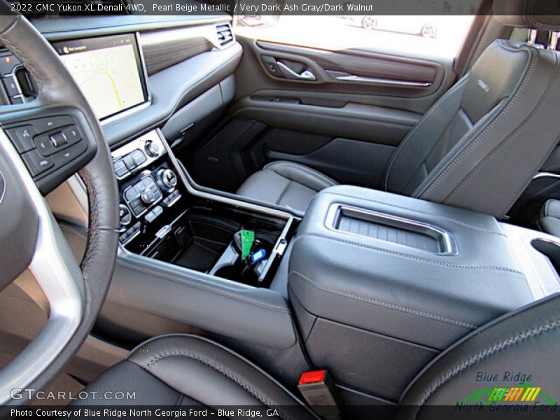 Pearl Beige Metallic / Very Dark Ash Gray/Dark Walnut 2022 GMC Yukon XL Denali 4WD