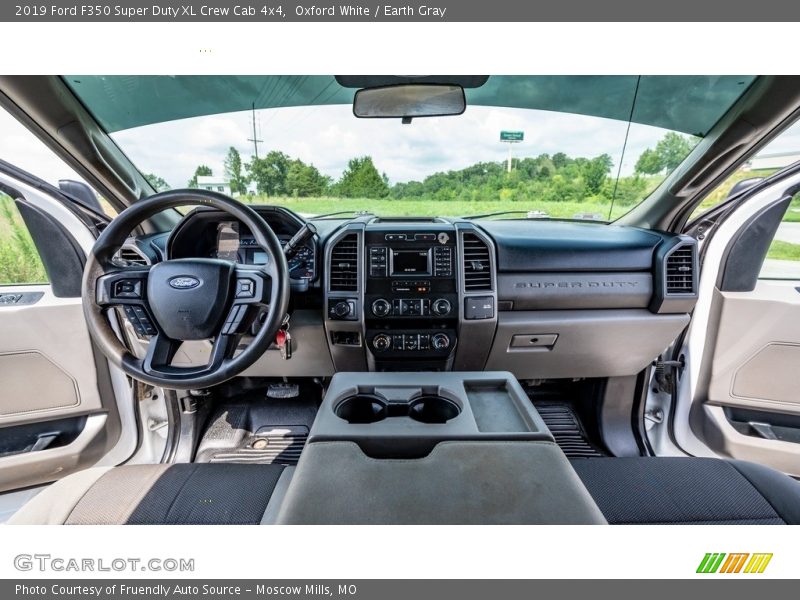 Oxford White / Earth Gray 2019 Ford F350 Super Duty XL Crew Cab 4x4