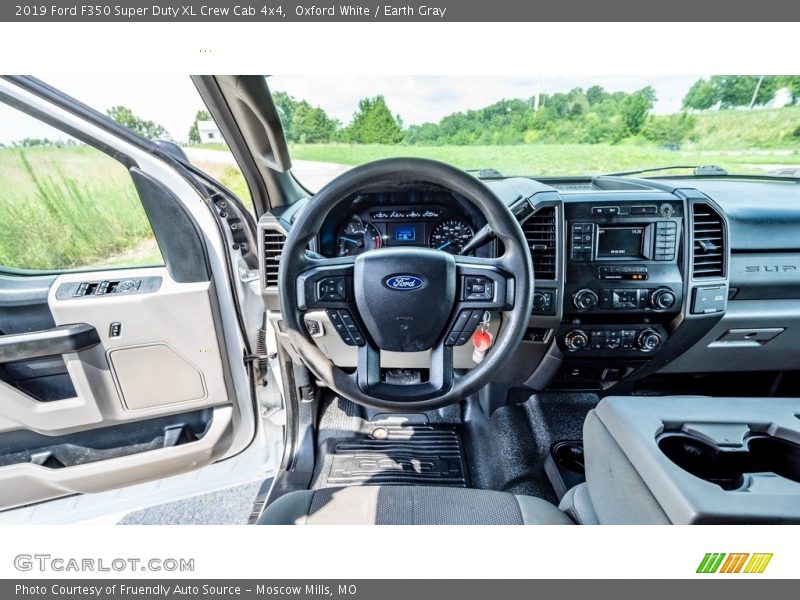 Oxford White / Earth Gray 2019 Ford F350 Super Duty XL Crew Cab 4x4