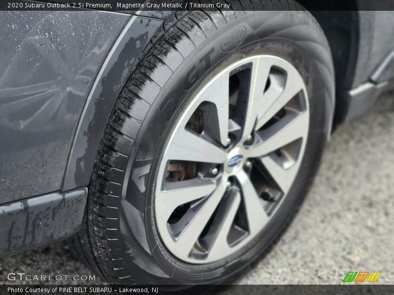Magnetite Gray Metallic / Titanium Gray 2020 Subaru Outback 2.5i Premium